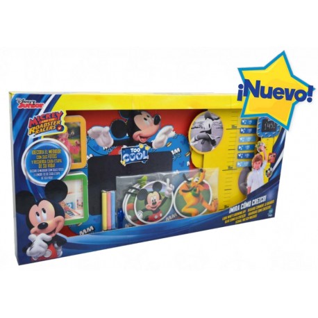 MICKEY MIRA COMO CREZCO